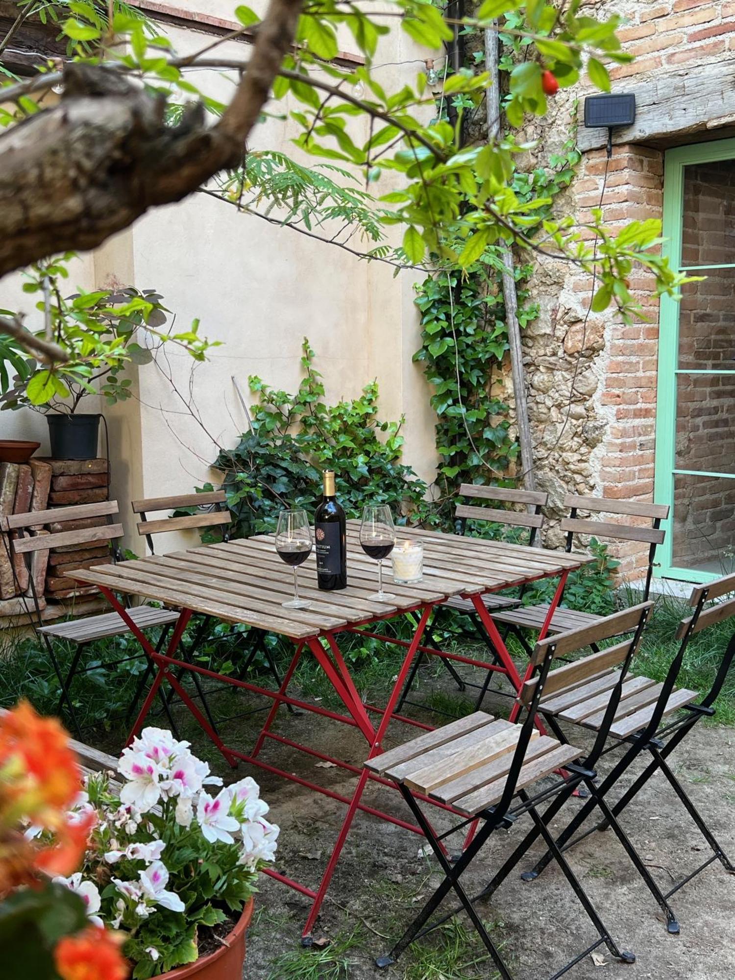 Duplex Independiente Con Patio Y Piscina La Nueva Candeleda Eksteriør billede